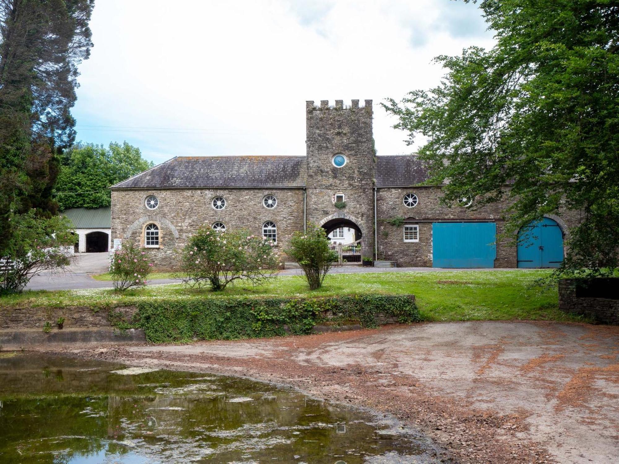 فيلا The Old Carriage Court Kidwelly المظهر الخارجي الصورة